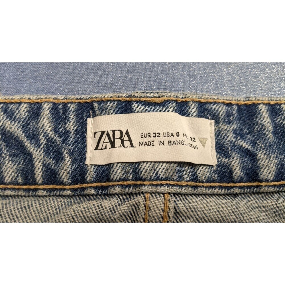 ZARA Women's Cotton Distressed Hem High Waisted Denim Shorts Size 0 - Picture 7 of 8
